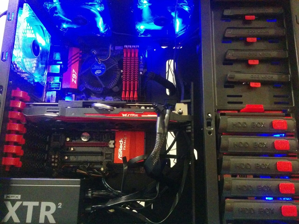 PC Gamer e Workstation Customizado - Intel Core i5 | 32GB RAM | Radeon 8GB | SSD M.2 500GB